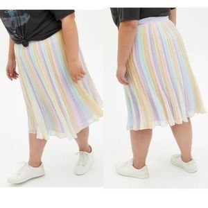 Pastel rainbow midi chiffon pleated torrid skirt - size 3